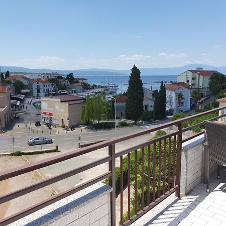 Apartments Matuc Malinska Habitación foto